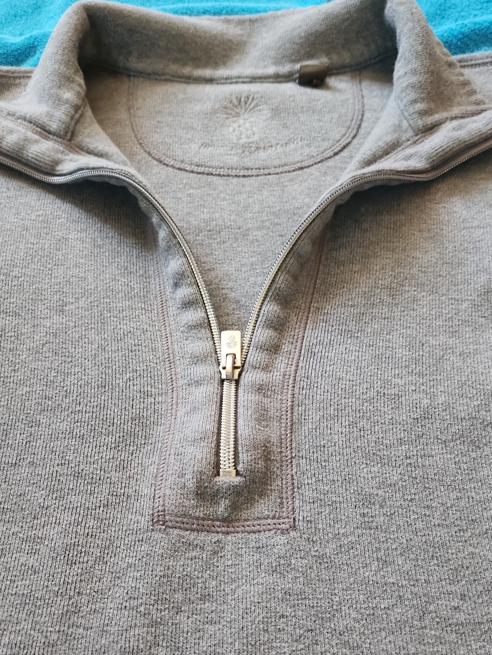 Tommy Bahama Women's Half-Zip Sweatshirt Size XL Grey - Picture 2 of 7